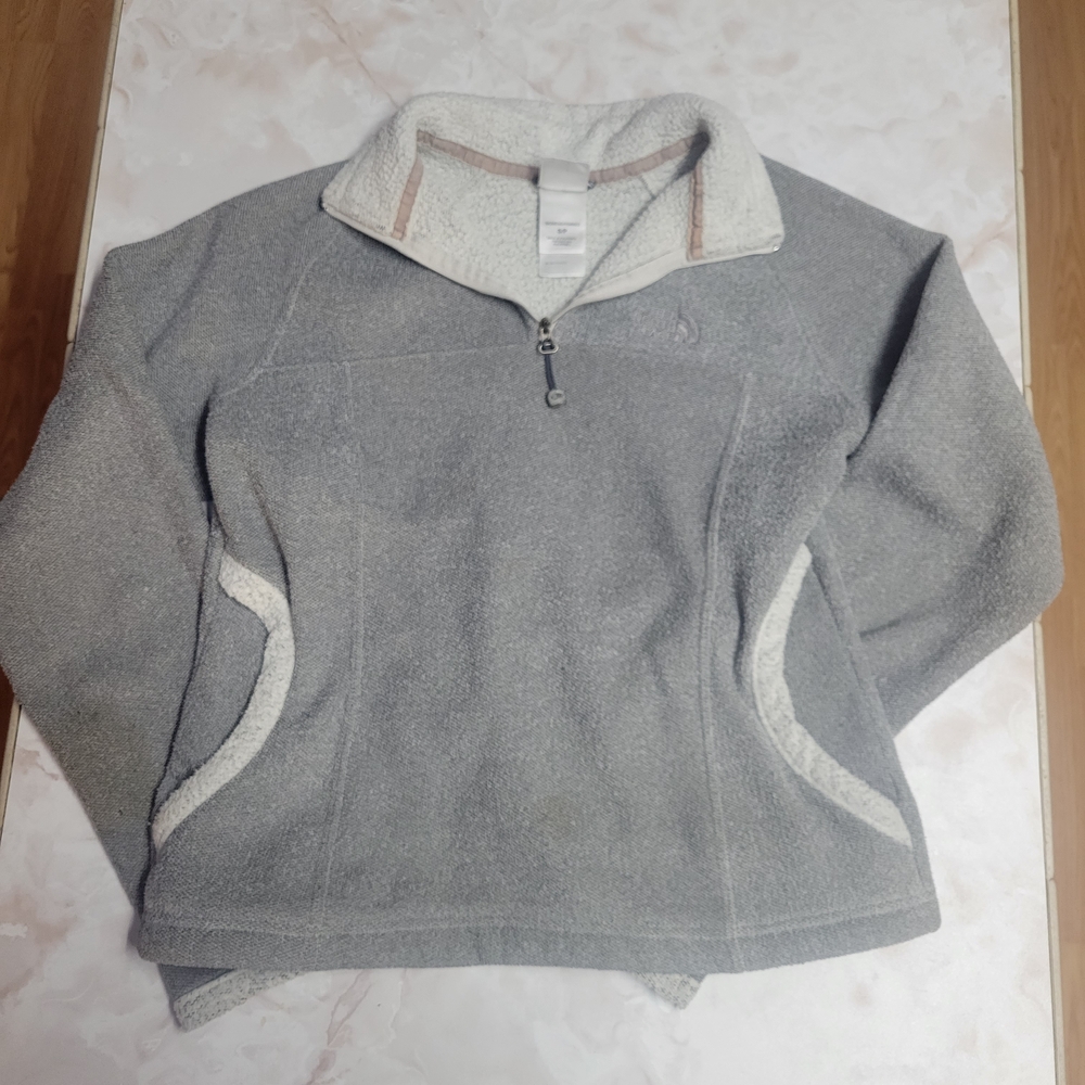 The North Face Gray 1/4 Zip Fleece Pullover Size Small Petite Cozy Layer